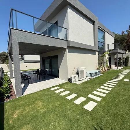 Villa Vip Lueks Odalar Banyo Ve Klimali