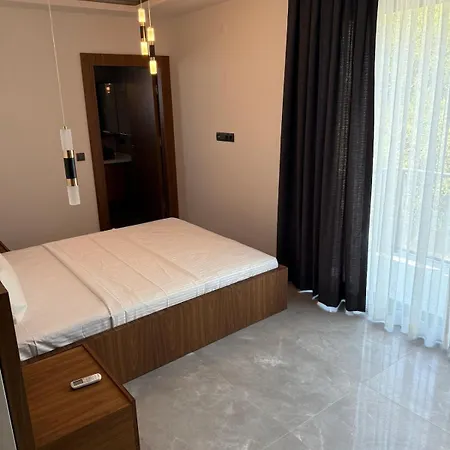 Vip Lueks Odalar Banyo Ve Klimali 빌라