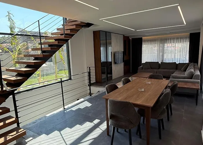 Villa Vip Lueks Odalar Banyo Ve Klimali Çeşme