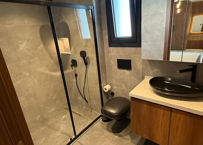 Vip Lueks Odalar Banyo Ve Klimali * Çeşme